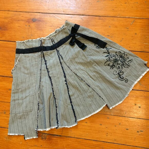 French brand Chipie skirt, gray and navy blue, size S, with handmade embroidery - Picture 1 of 5
